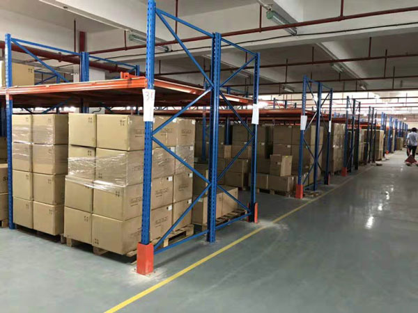 What should be paid attention to in the inspection and acceptance of logistics storage shelves