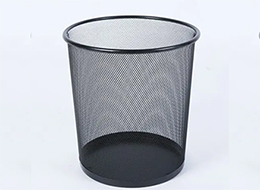 Wire mesh trash containers in USA